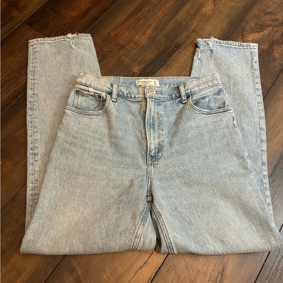Abercrombie and Fitch the 90s straight ultra high rise jeans size 29/8r trendy - Picture 2 of 5